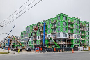 605 81E Av in Laval, QC - Building Photo