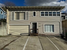 2082 167th Ave, Unit 2082 1.5 in San Leandro, CA - Building Photo