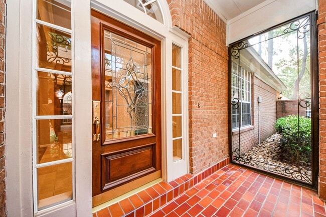 property at 39 Wild Meadow Ct