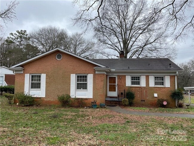property at 3847 Whitehall Dr