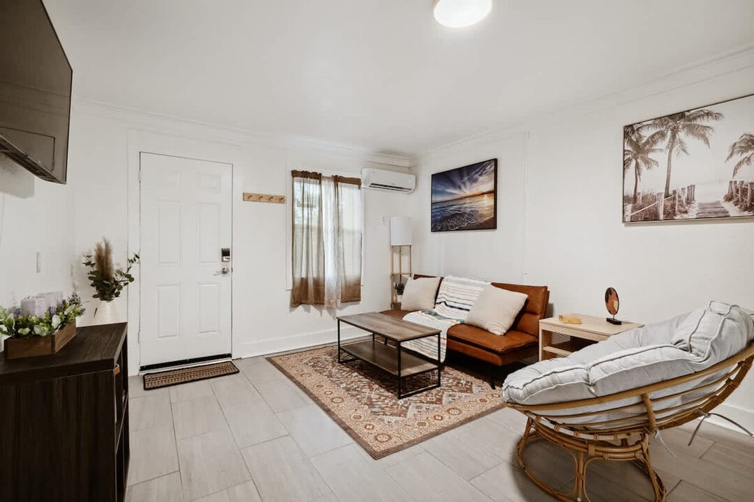 2904 Berwick St in Pensacola, FL - Foto de edificio