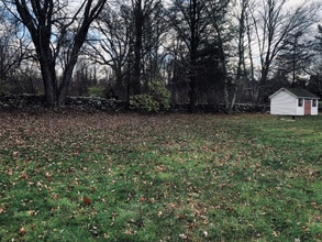 18 Lagana Ln in Shelton, CT - Building Photo - Building Photo