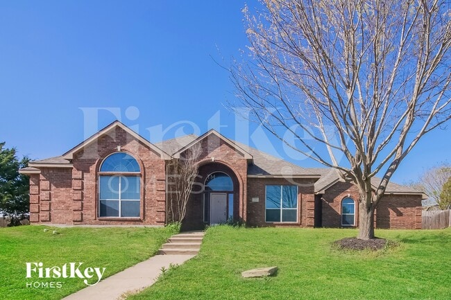property at 1731 Vista Ridge Dr W