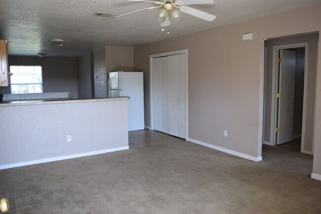 303 S 42nd St in Killeen, TX - Building Photo - Building Photo