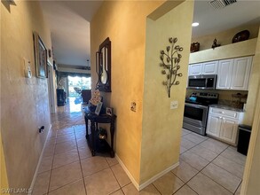 10210 Washingtonia Palm Way-Unit -1723 in Ft. Myers, FL - Building Photo - Building Photo