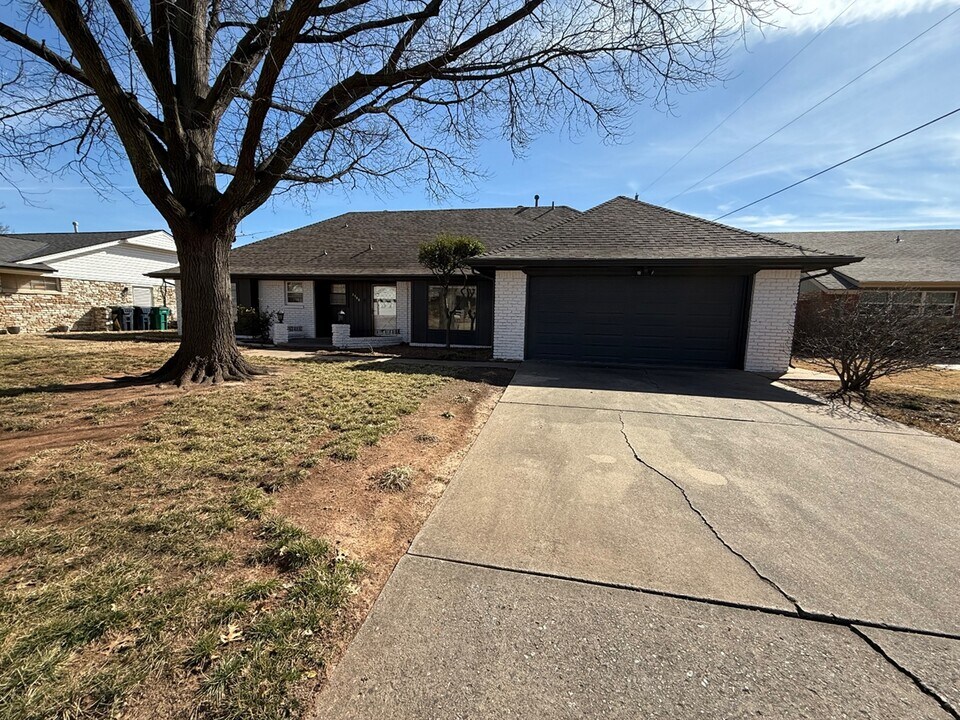 1908 NW 56th St in Oklahoma City, OK - Building Photo