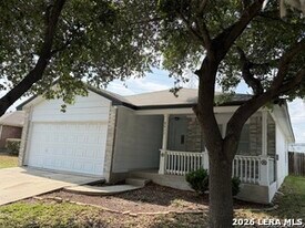 8411 Crinum Lily Dr in Converse, TX - Building Photo