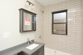 4549 N Damen Ave in Chicago, IL - Building Photo - Building Photo