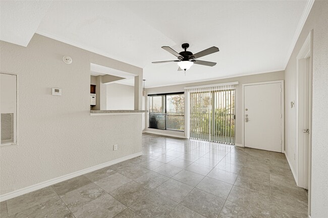 4011 NASA Road 1 in El Lago, TX - Building Photo - Building Photo