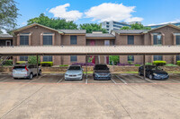 2505 Wedglea Dr in Dallas, TX - Foto de edificio - Building Photo