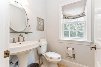46 High St in Rye, NY - Building Photo - Building Photo