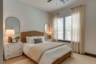 The Jack in Jacksonville, FL - Building Photo - Interior Photo