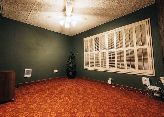 785 2nd St in Lake Oswego, OR - Building Photo - Building Photo