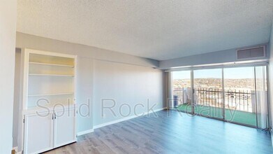 411 Lakewood Cir in Colorado Springs, CO - Building Photo - Building Photo