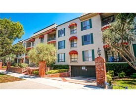 330 S Mentor Ave in Pasadena, CA - Building Photo