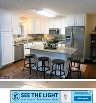 1306 Lincoln Ln, Unit 1-3 in Hastings, MN - Building Photo