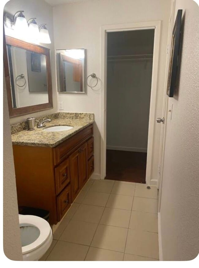 property at 10855 Meadowglen Ln