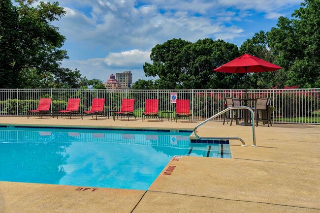 Woodberry Apartments in Asheville, NC - Building Photo - Building Photo