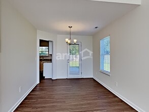 817 Laramie Ct in Murfreesboro, TN - Foto de edificio - Building Photo