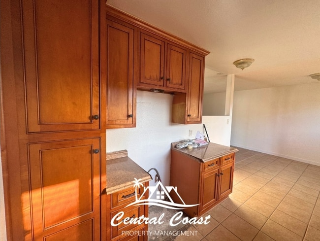 0 W Camino Colegio in Santa Maria, CA - Foto de edificio - Building Photo