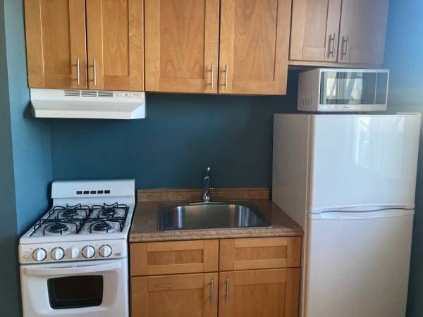 property at 2255 Market St