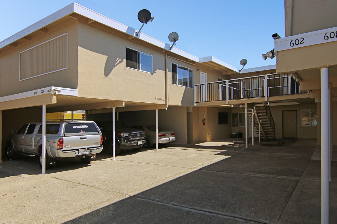 600 Duboce Ave in Richmond, CA - Building Photo