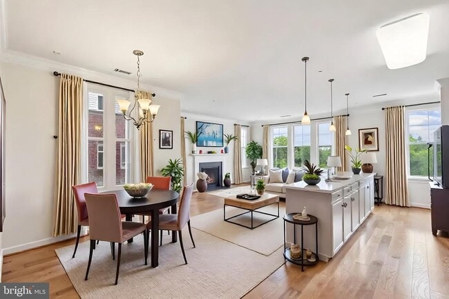 13722 Neil Armstrong Ave in Herndon, VA - Building Photo - Building Photo