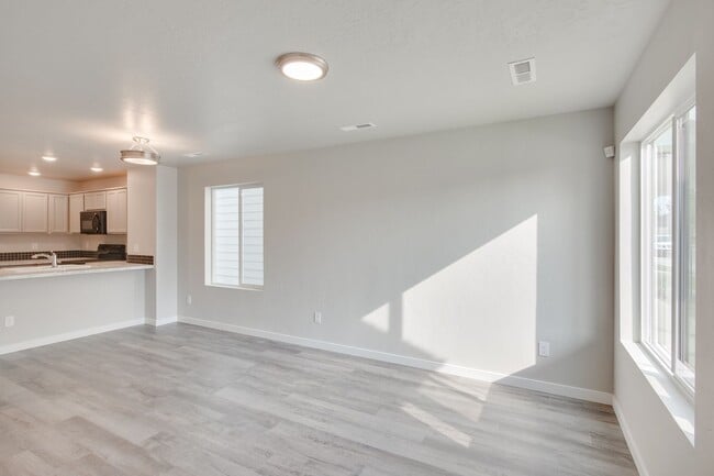 11051 W Crestwater Ln in Boise, ID - Building Photo - Building Photo