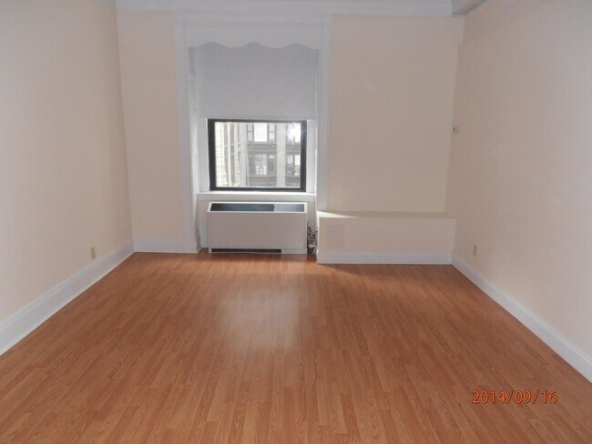 66 Boylston St, Unit 221 in Boston, MA - Building Photo - Building Photo