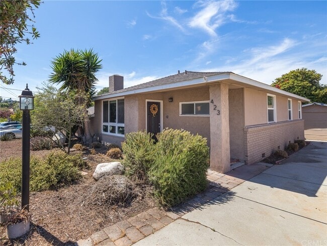 423 W Maple Ave, Unit Back House in El Segundo, CA - Building Photo - Building Photo