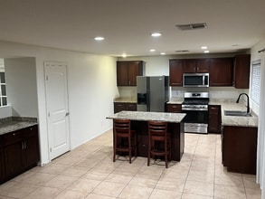 7342 Caballo Range Ave in Las Vegas, NV - Building Photo - Building Photo