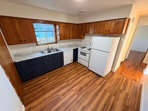 4525 Rivercrest Dr N in Keizer, OR - Building Photo - Building Photo