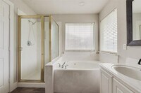 10527 Friars Hill photo'