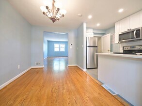 1022 Vernon St in Alexandria, VA - Building Photo - Building Photo