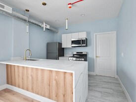 9919 W Roosevelt Rd in Westchester, IL - Building Photo