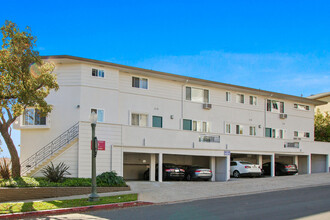 Levering Apartments in Los Angeles, CA - Building Photo - Building Photo