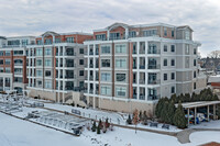 The Parc on Lac La Belle in Oconomowoc, WI - Foto de edificio - Building Photo