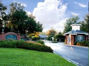 Hunters Crossing in Gainesville, FL - Foto de edificio - Building Photo
