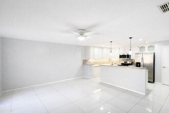 2401 S Jackson Rd, Unit 1N in Pharr, TX - Building Photo - Building Photo