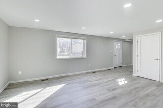 18948 Quail Valley Blvd in Gaithersburg, MD - Building Photo - Building Photo