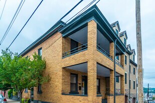 4121 Davison St, Unit 2nd Floor apartment in Pittsburgh, PA - Building Photo