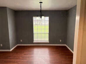 141 Slade St in Coldspring, TX - Foto de edificio - Building Photo