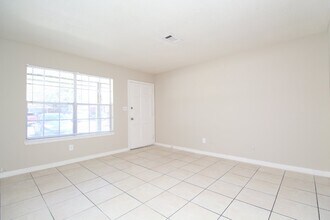 10151 Guidy Ln-Unit -F-2 in Pensacola, FL - Building Photo - Building Photo