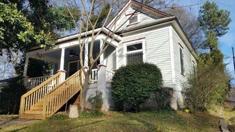 1480 Beatie Ave SW in Atlanta, GA - Building Photo