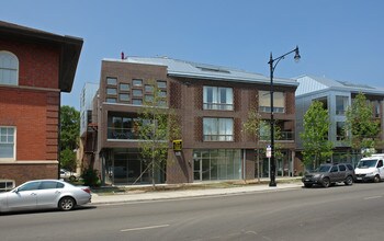 2140 W North Ave in Chicago, IL - Building Photo - Building Photo