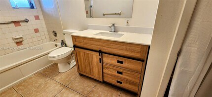 2980 NW 43 Terrace in Lauderdale Lakes, FL - Building Photo - Building Photo