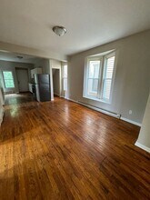 305 S 4th St-Unit -#1 in Rockford, IL - Building Photo - Building Photo