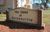 The Oaks at Durkeeville in Jacksonville, FL - Foto de edificio - Building Photo