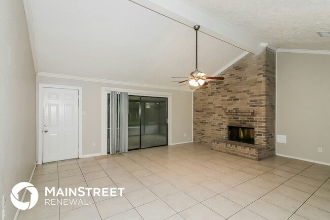 17931 Windy Knoll Dr in Houston, TX - Building Photo - Building Photo