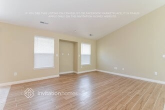 18413 Greenock Ct in Arlington, WA - Foto de edificio - Building Photo